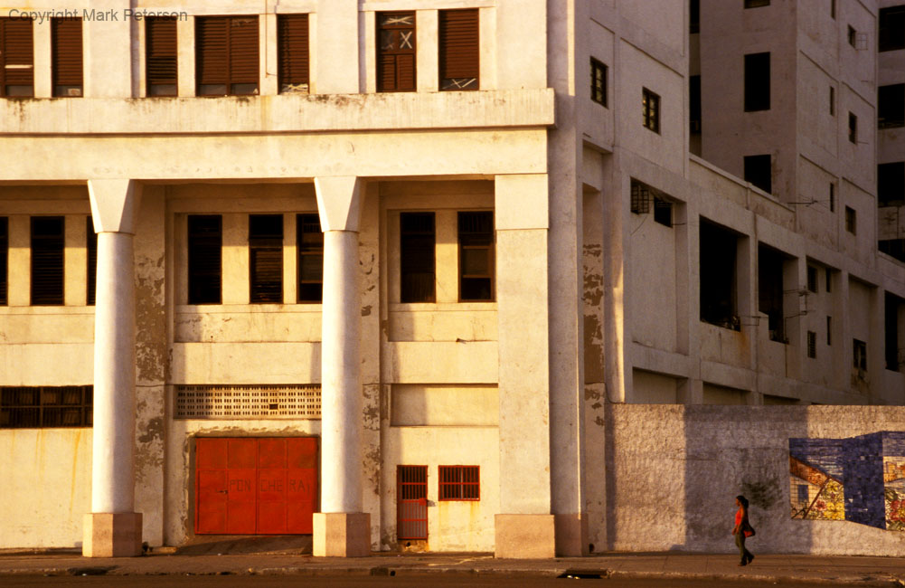 Woman in red, Malecon